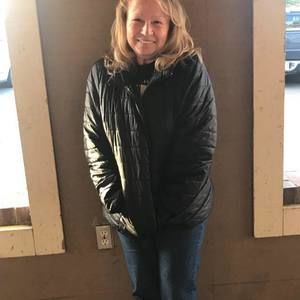 Meet your Posher, Lenora